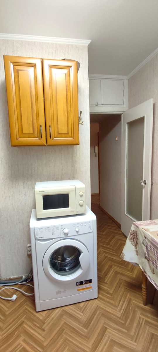 1880301914827657
