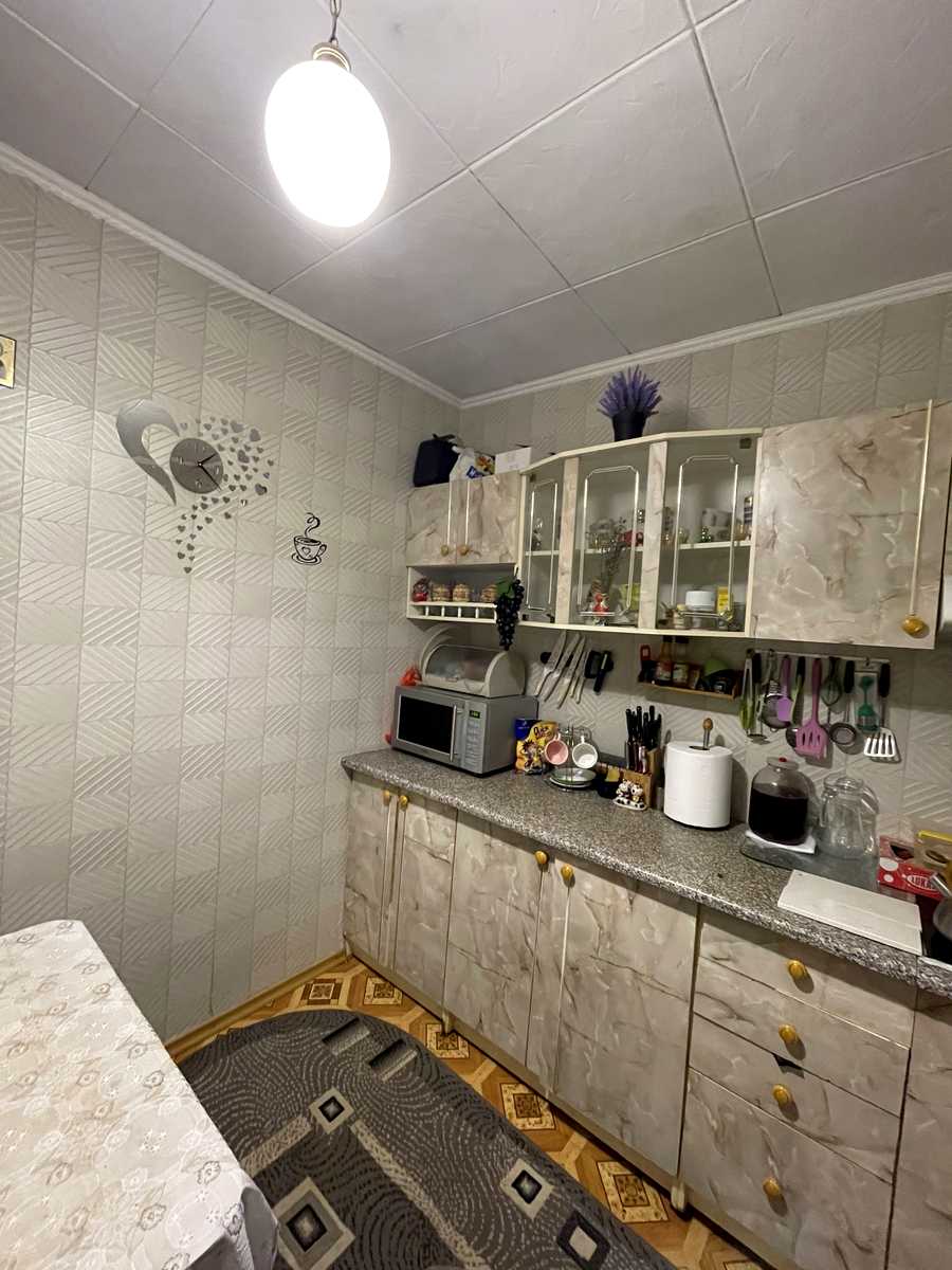 1880303656703016