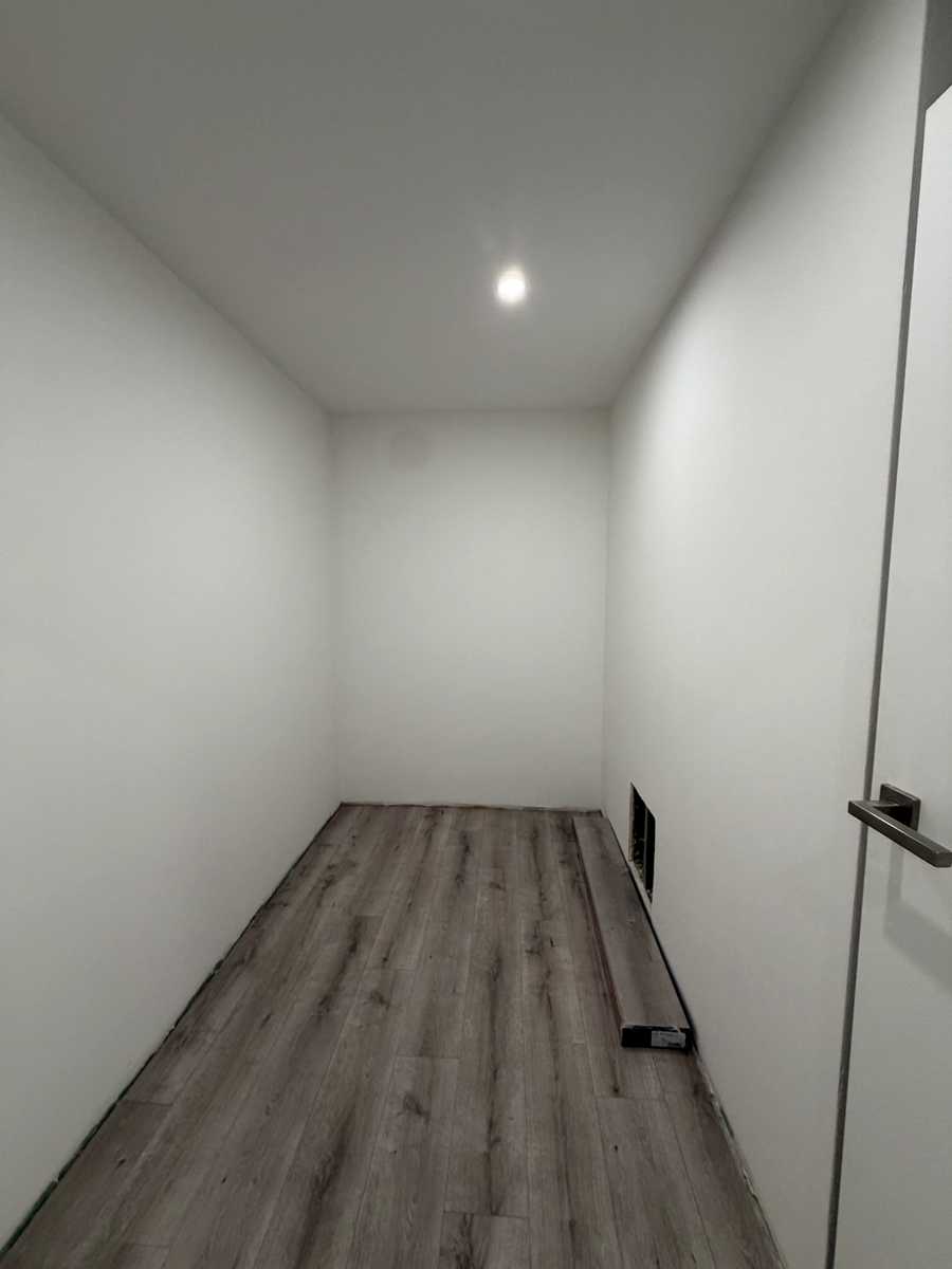1880303915932527