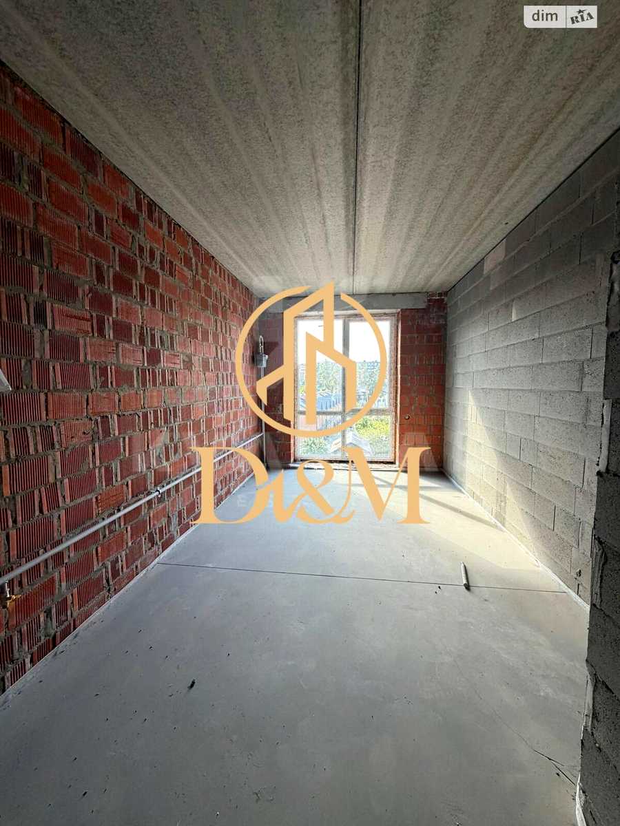 1880304602756551