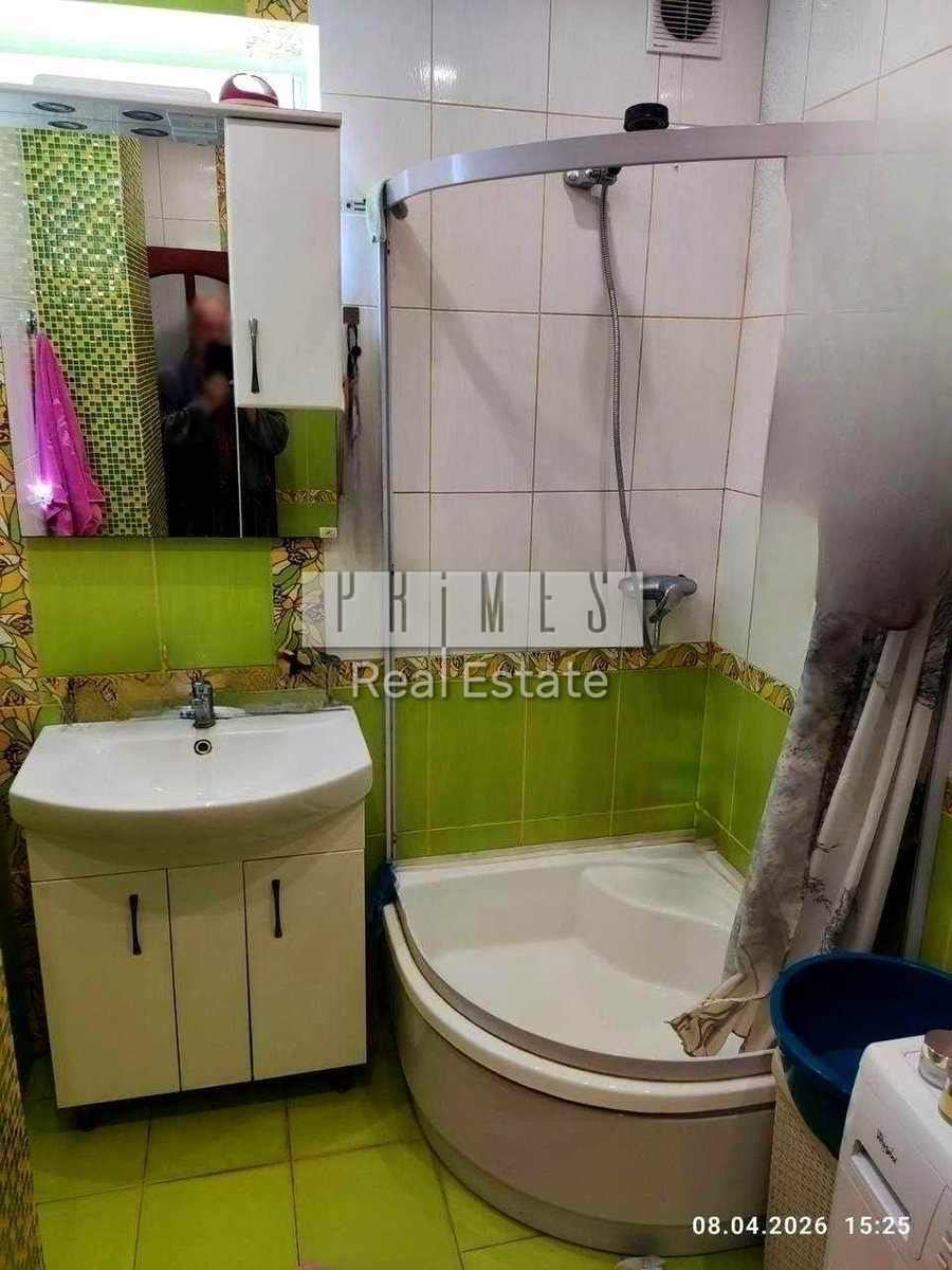 1880304736940685