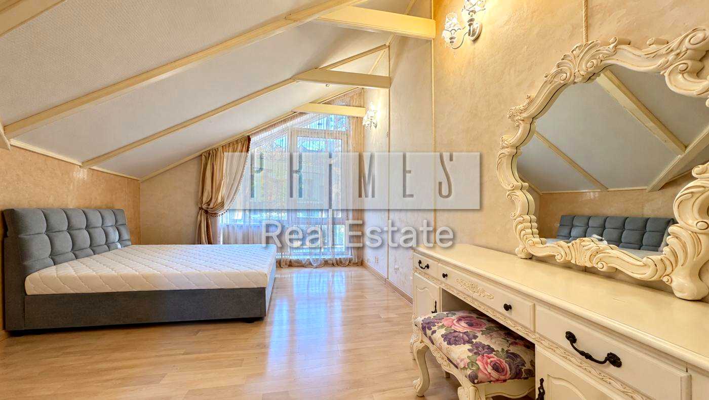 1880307356476479
