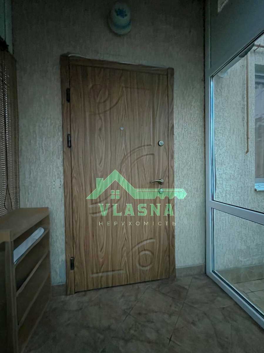 1880311936745996