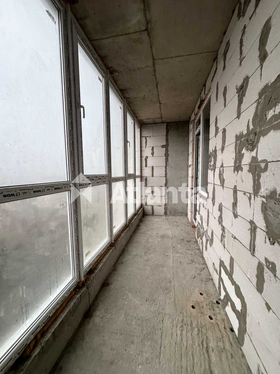 1880314796952066