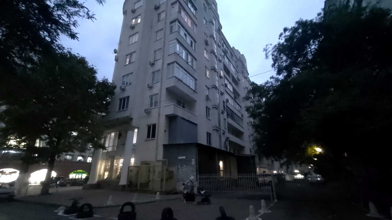 1880316184814814