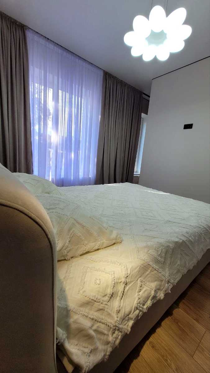 1880317971951047