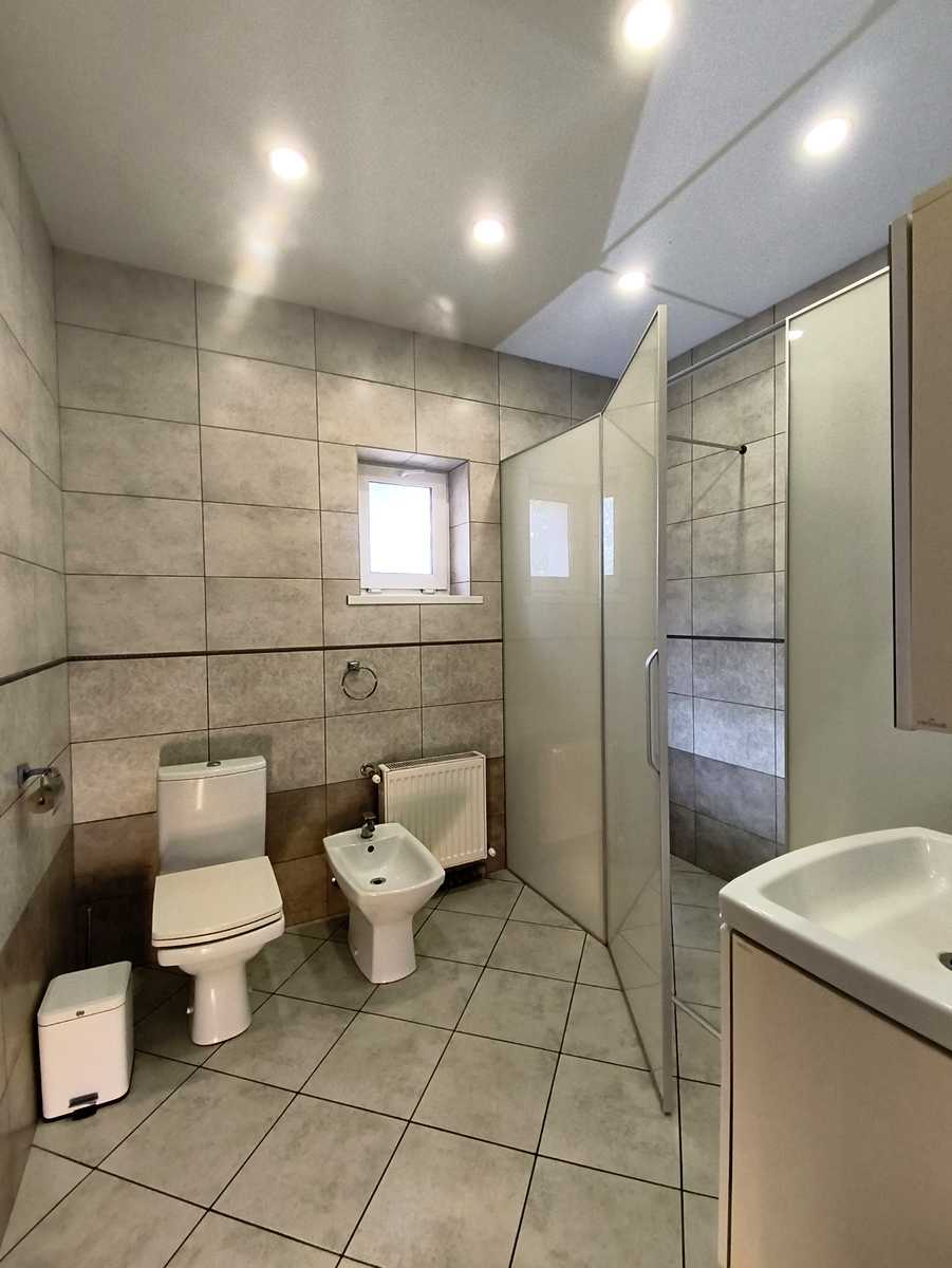 1880334678074841