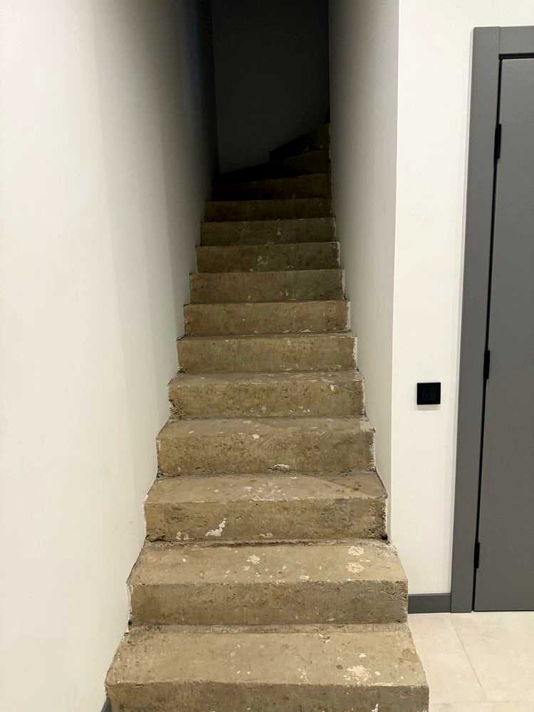 1880369701415309