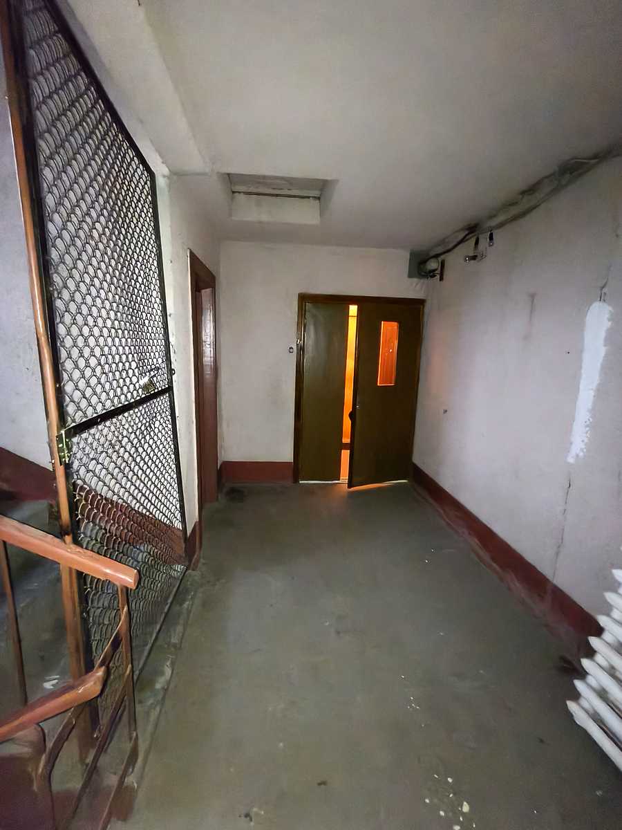 1880371486856884