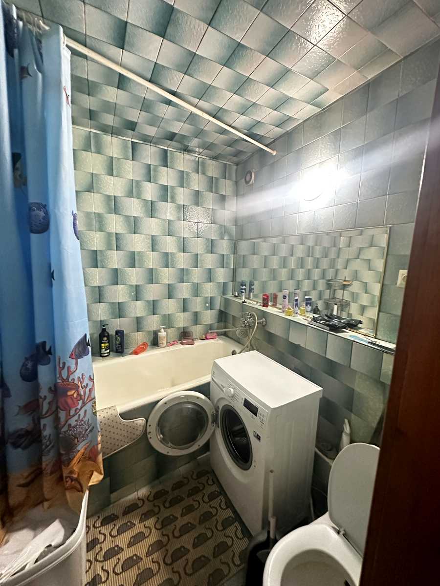 1880374534559056