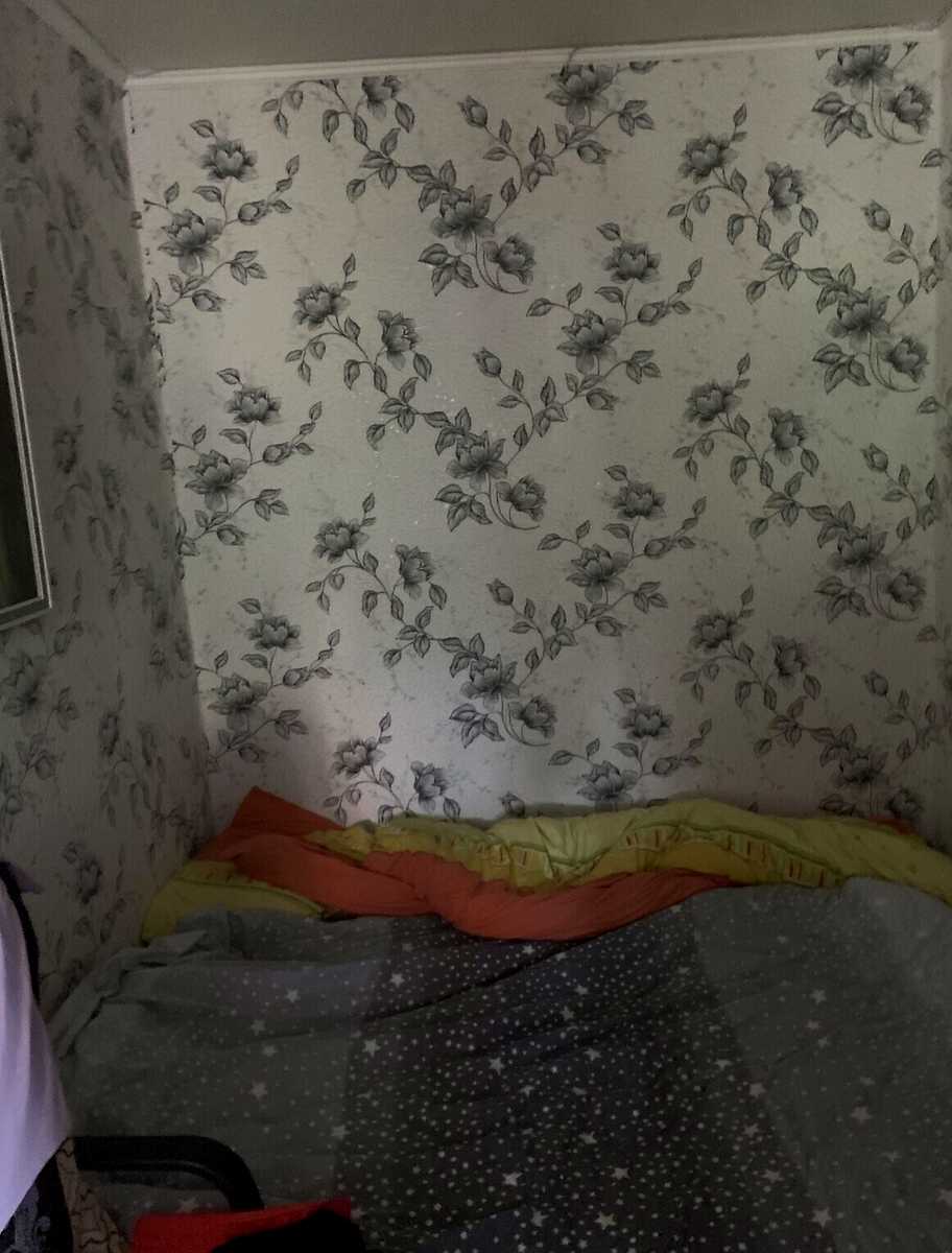 1880374847400303