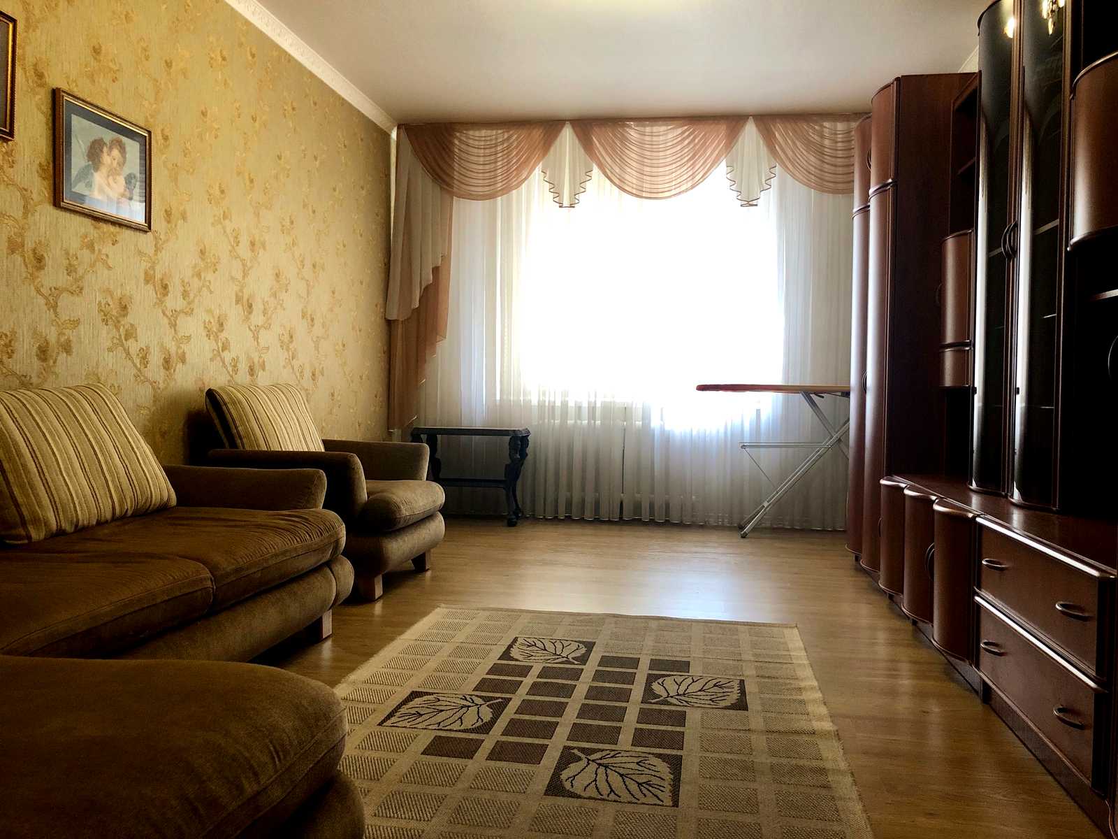 1880376270973715