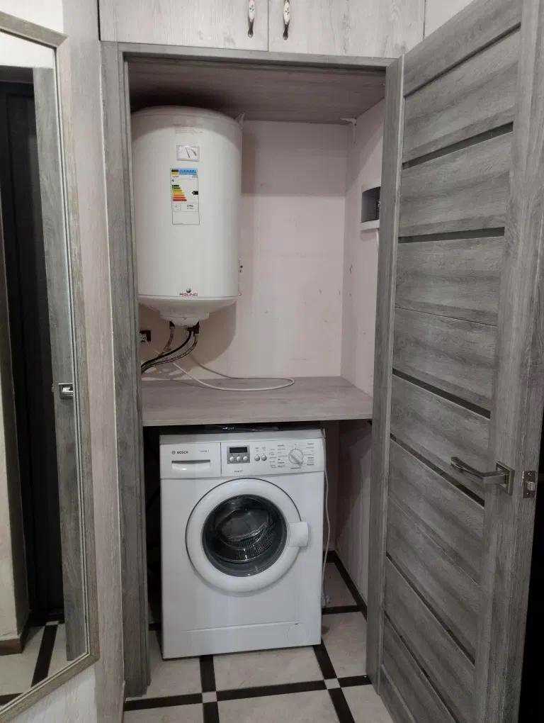1880379792196346