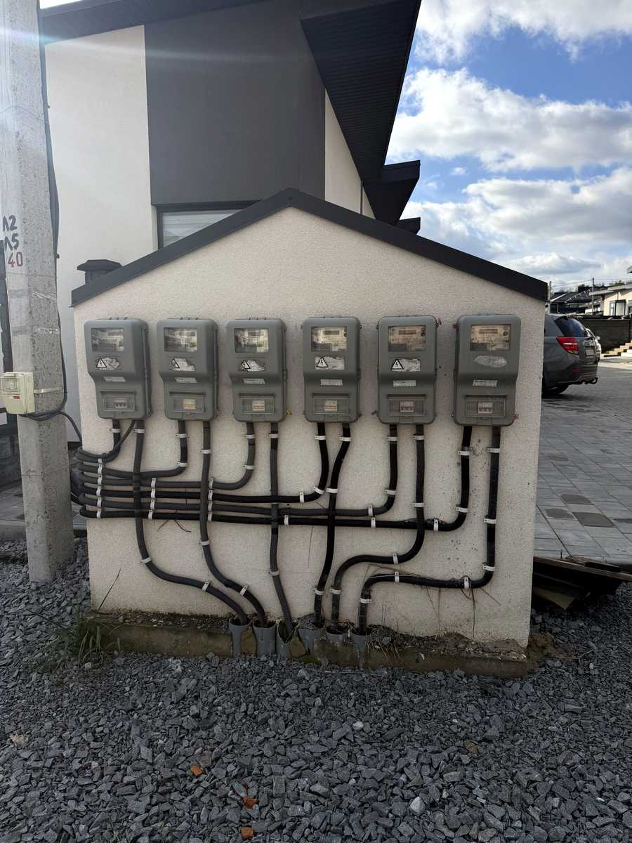 1880380520354310