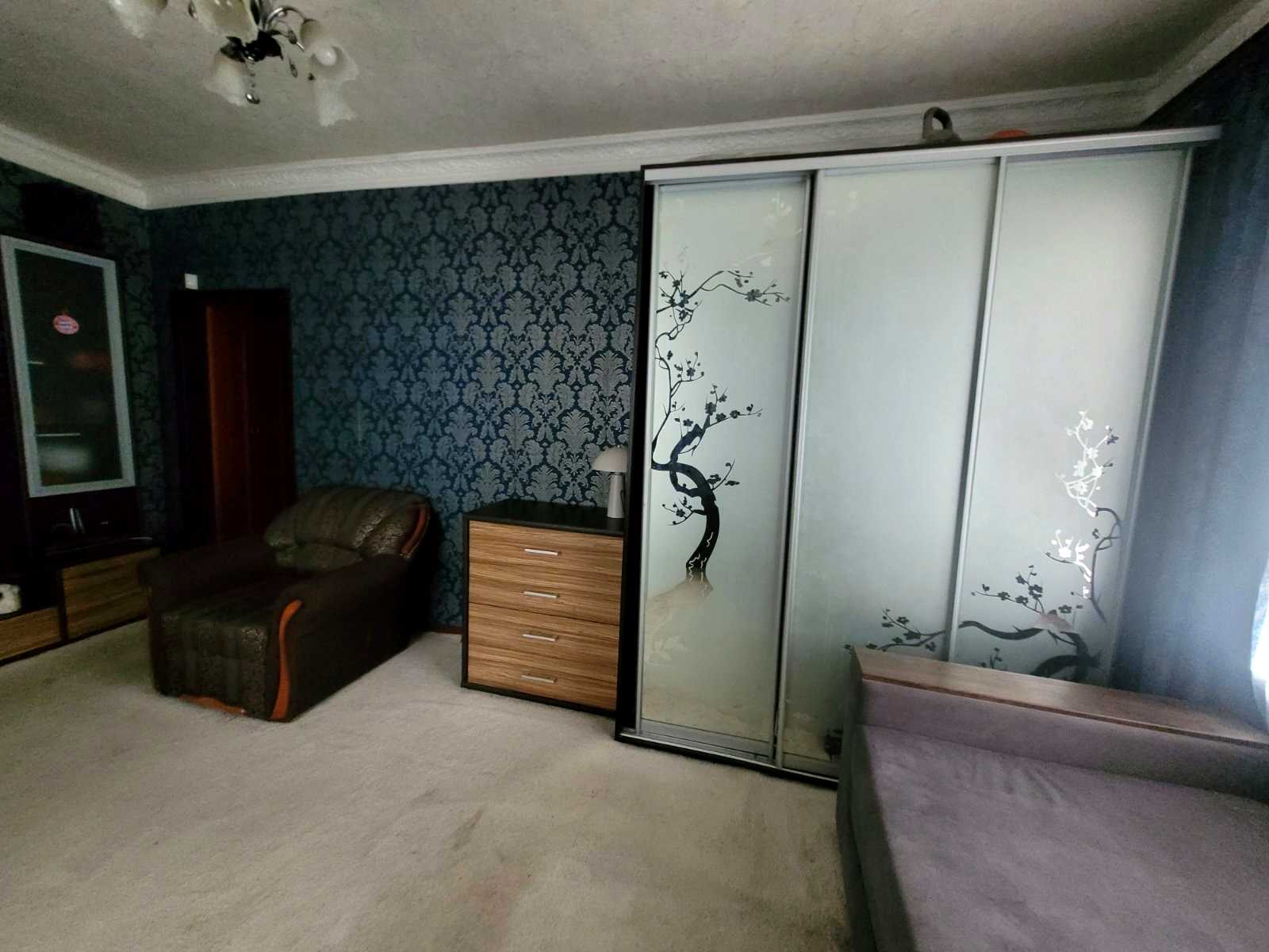 1880381658949630