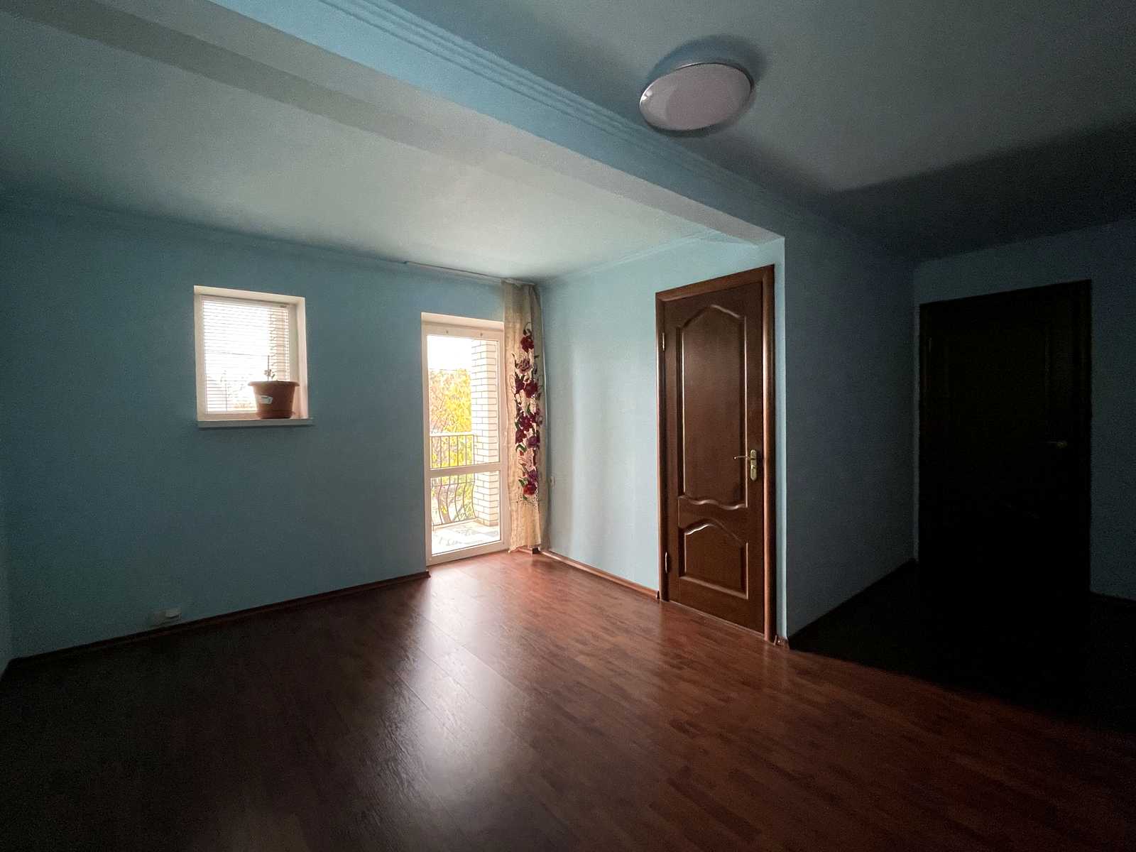 1880381707334898