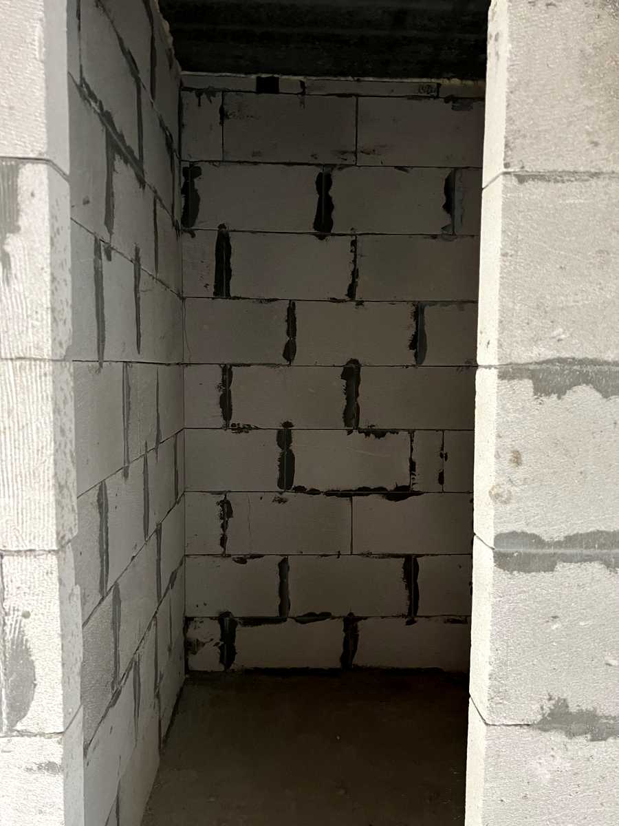 1880381741898918
