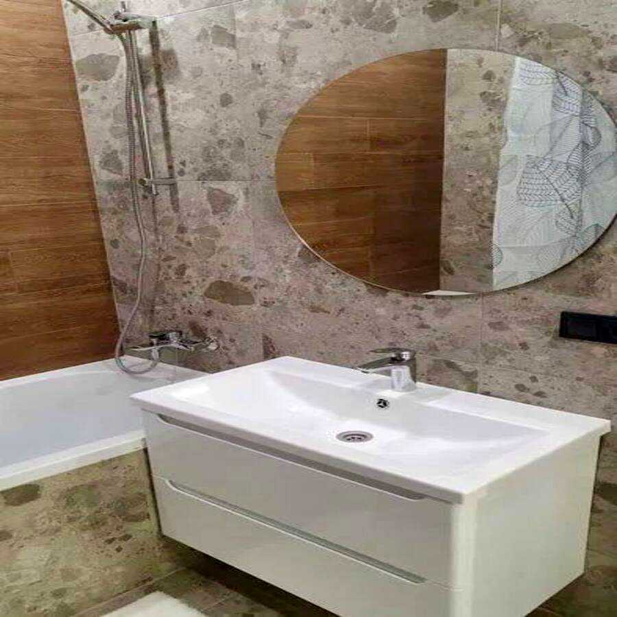 1880382639354816