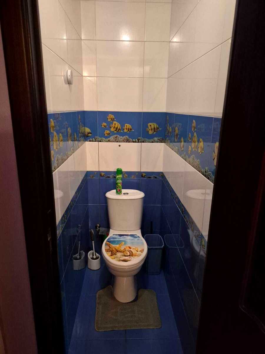 1880383851649125
