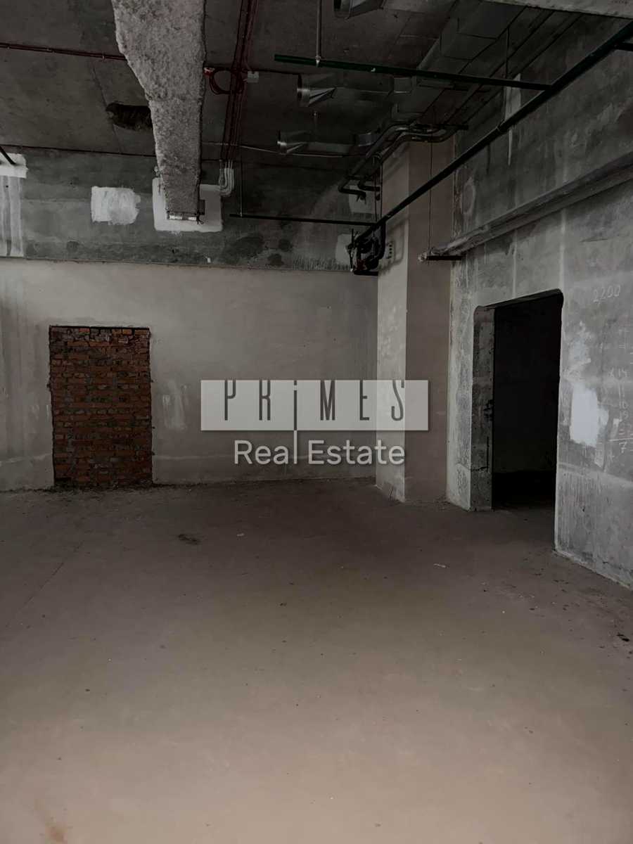 1880383856291136