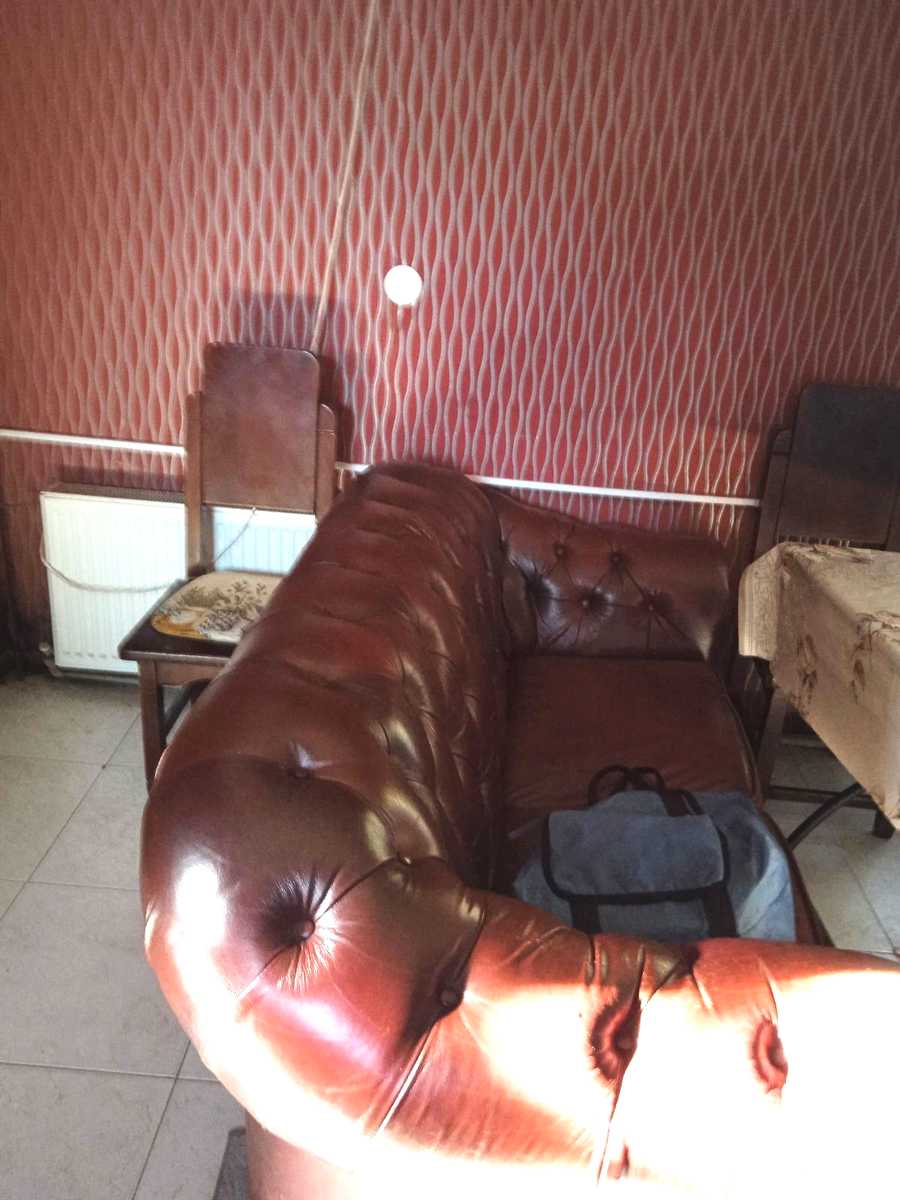 1880384093840628
