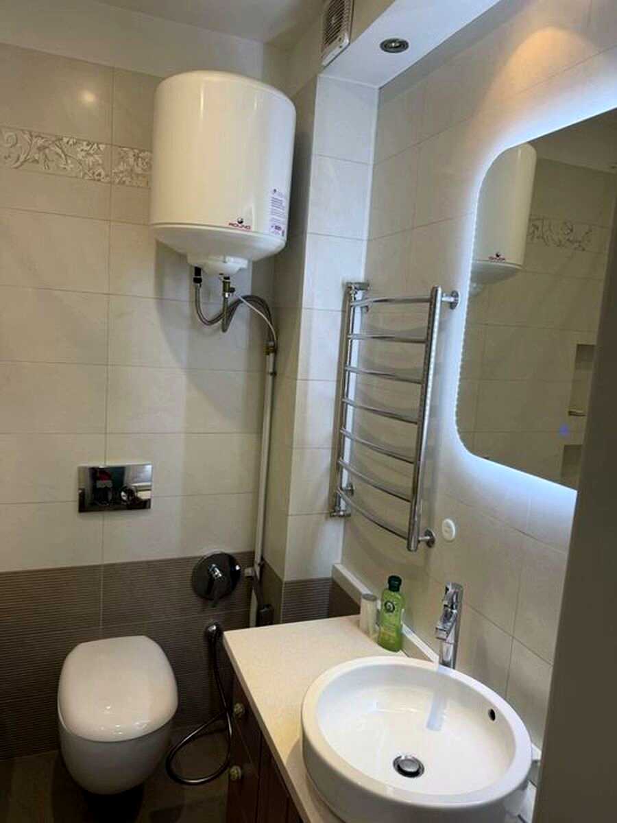 1880384753140507
