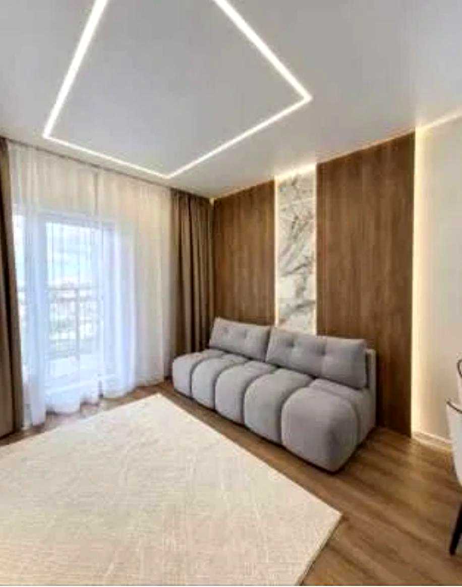 1880385659776055