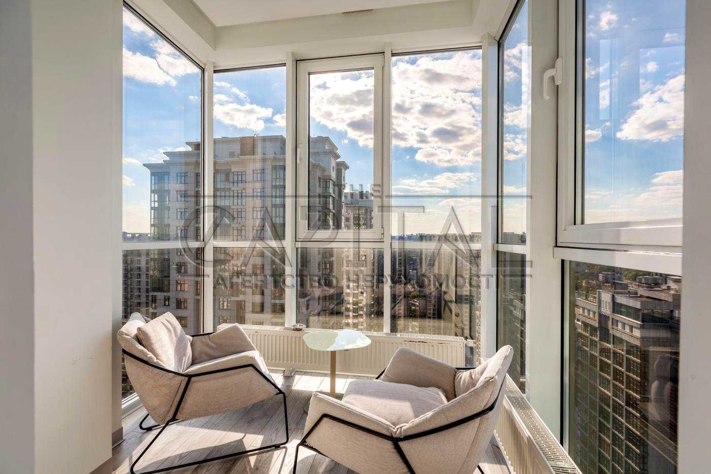 1880386076350359