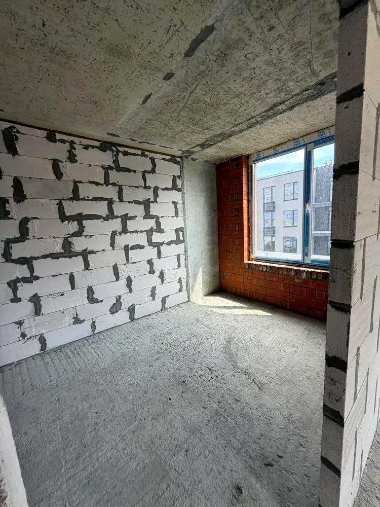 1880386628599620