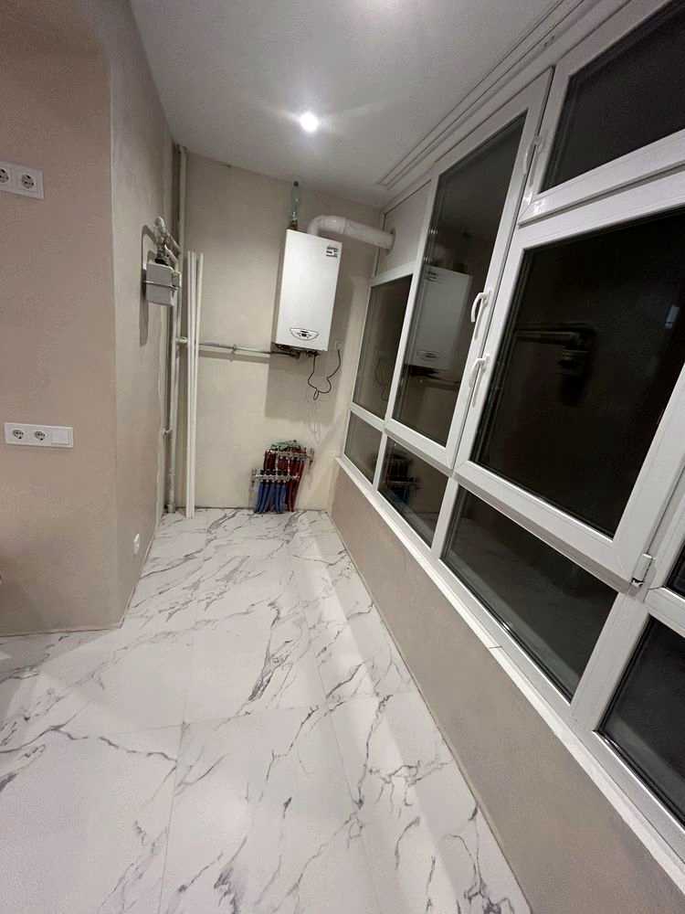 1880386987469558