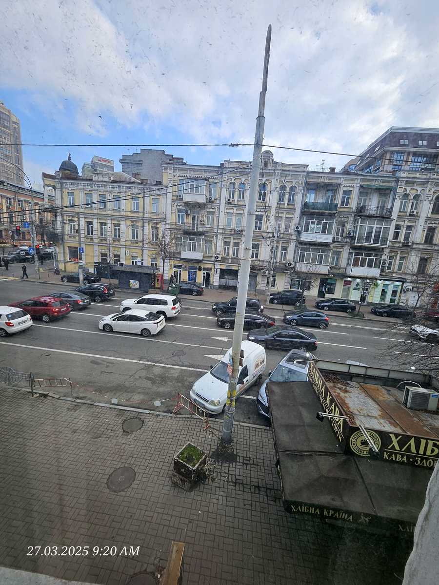 1880388882598672