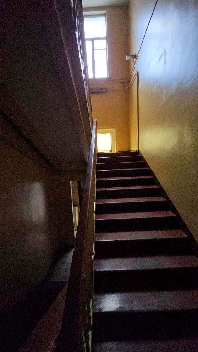 1880388889453909