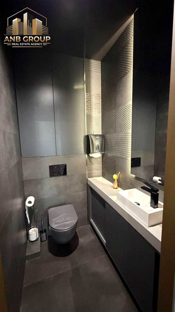 1880388973282329