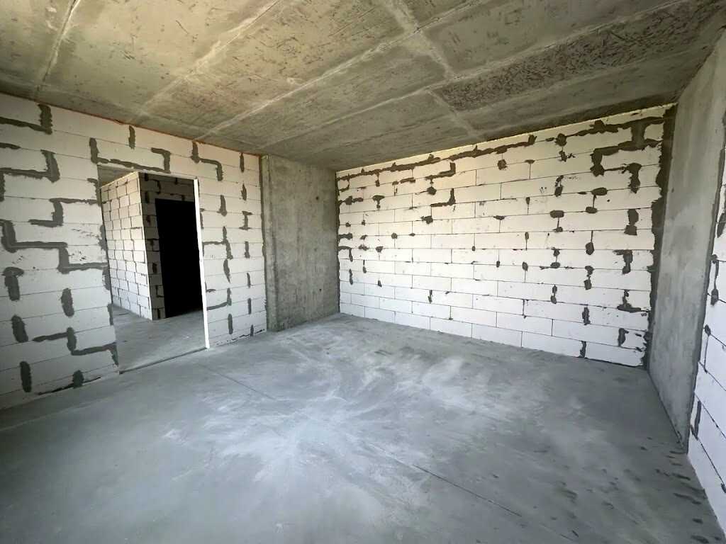 1880393011920002