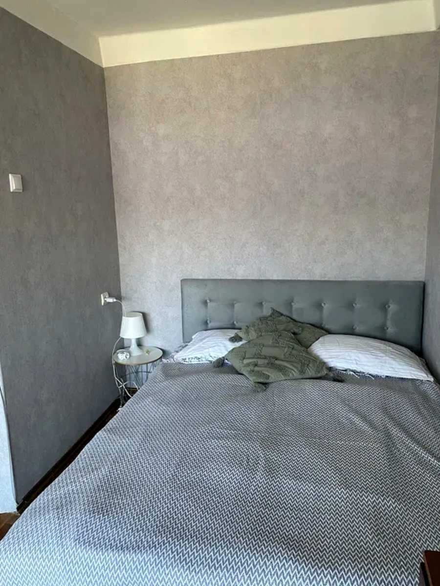 1880393158941341
