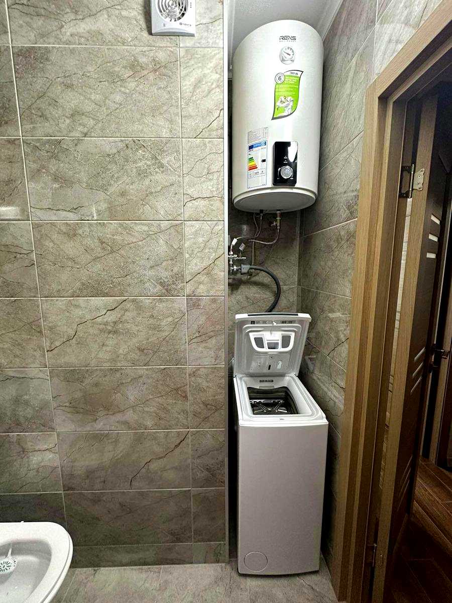 1880397837447980