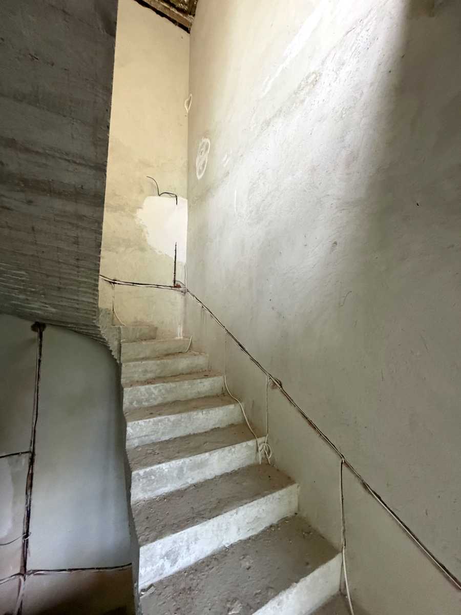 1880401326244357