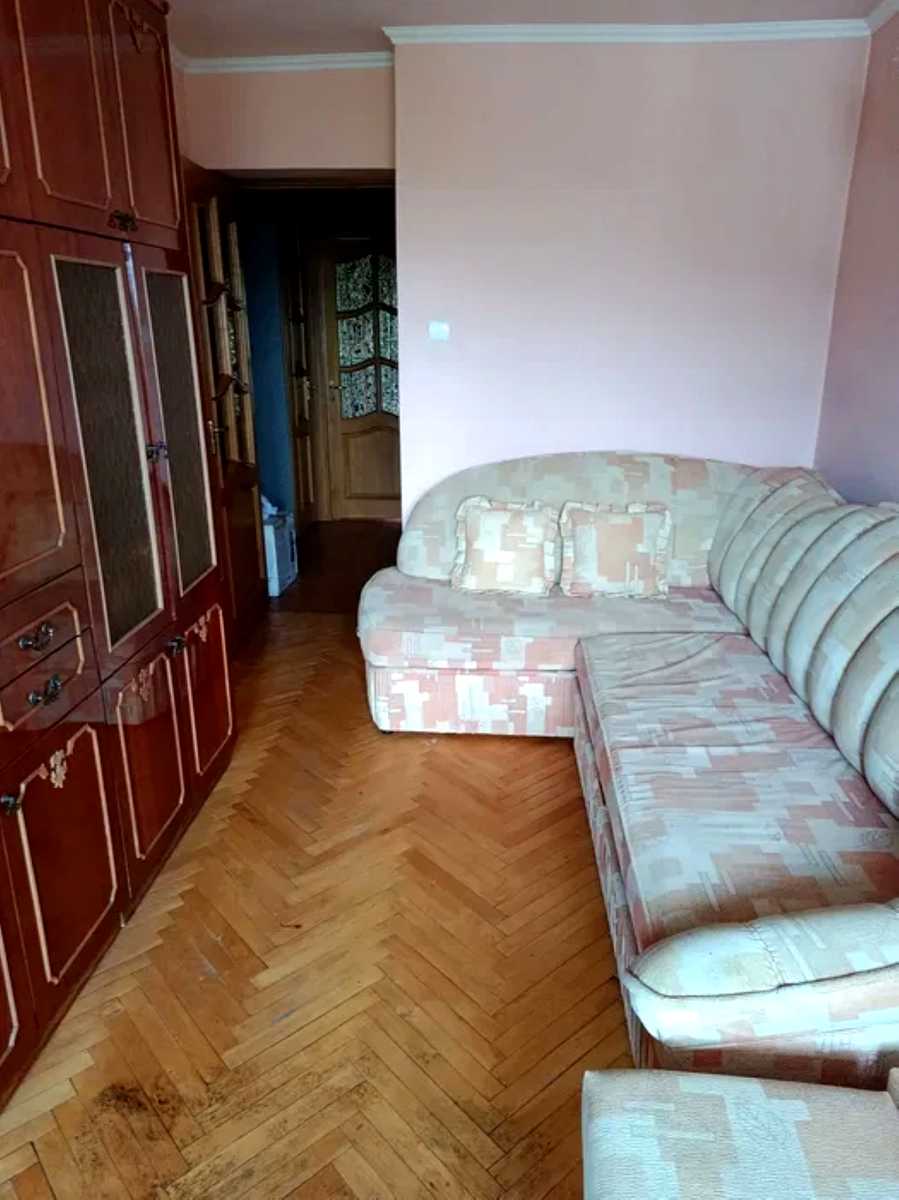 1880401672582224