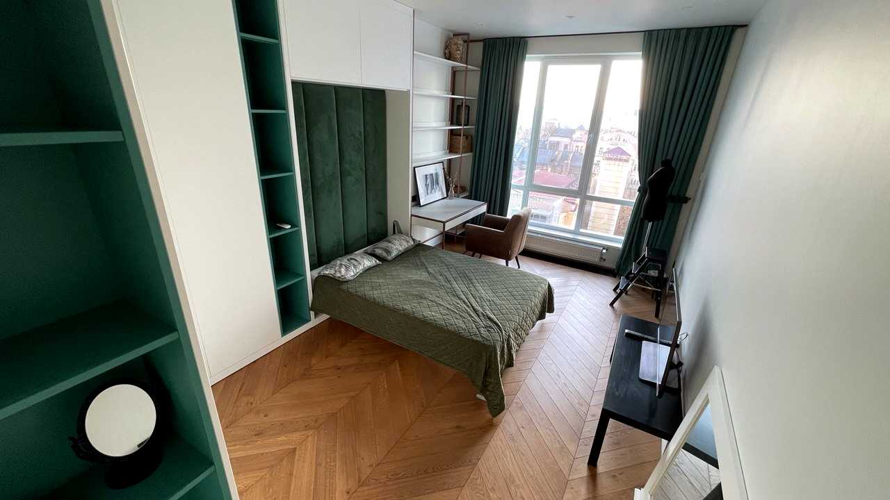 1880402288643094