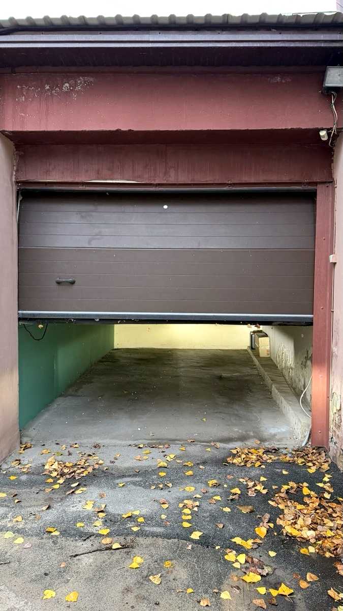 1880402970621379