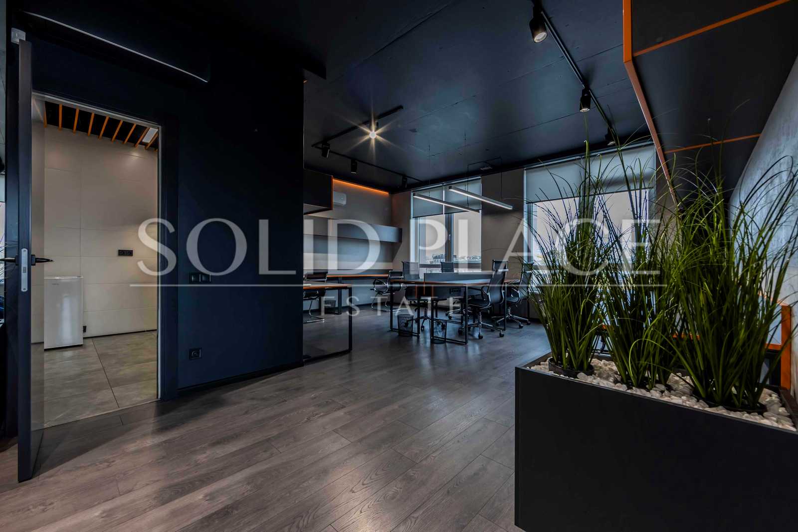 1880404474024467