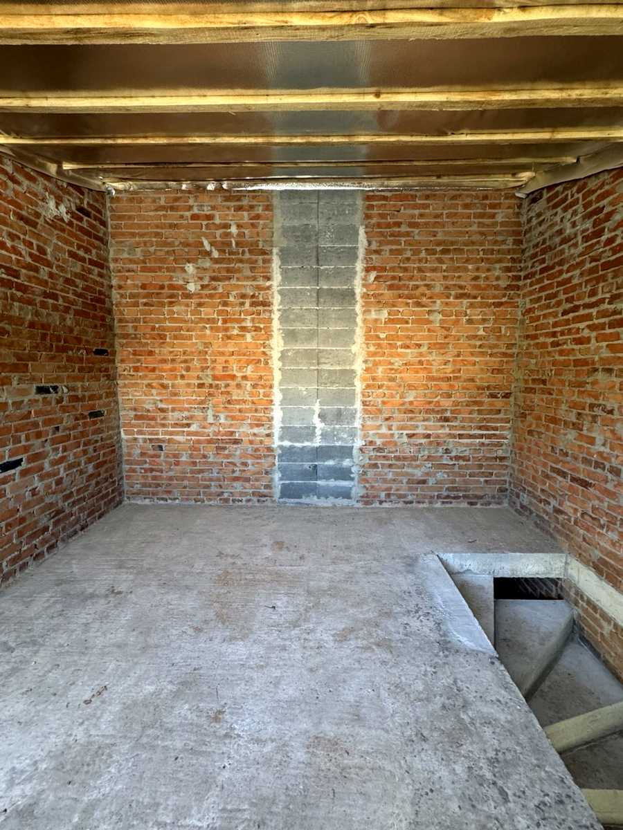 1880407769466825