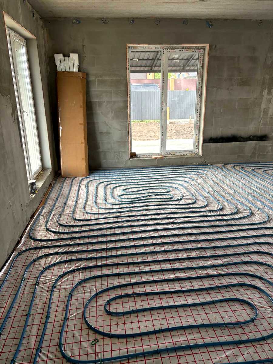 1880408095152777