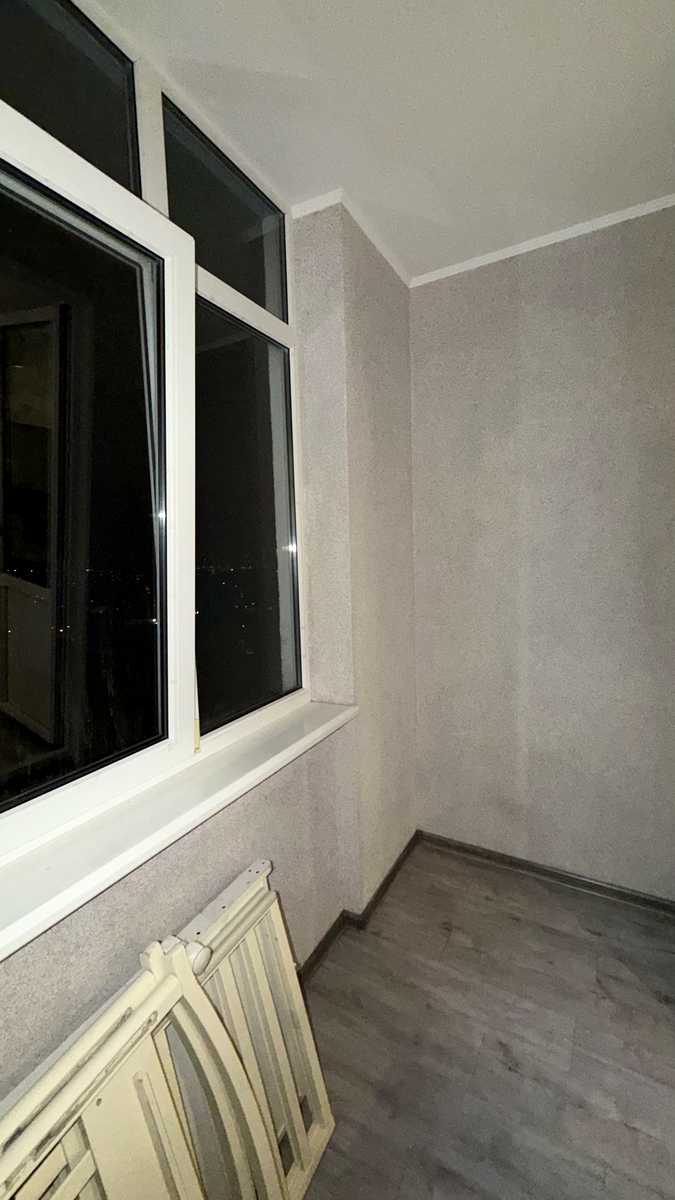 1880408199791877