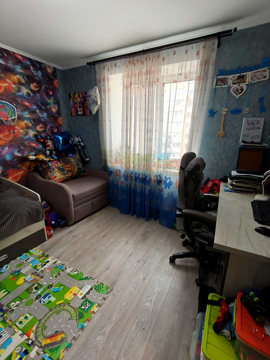 1880409244251986
