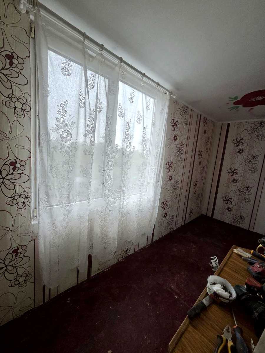 1880409472827907