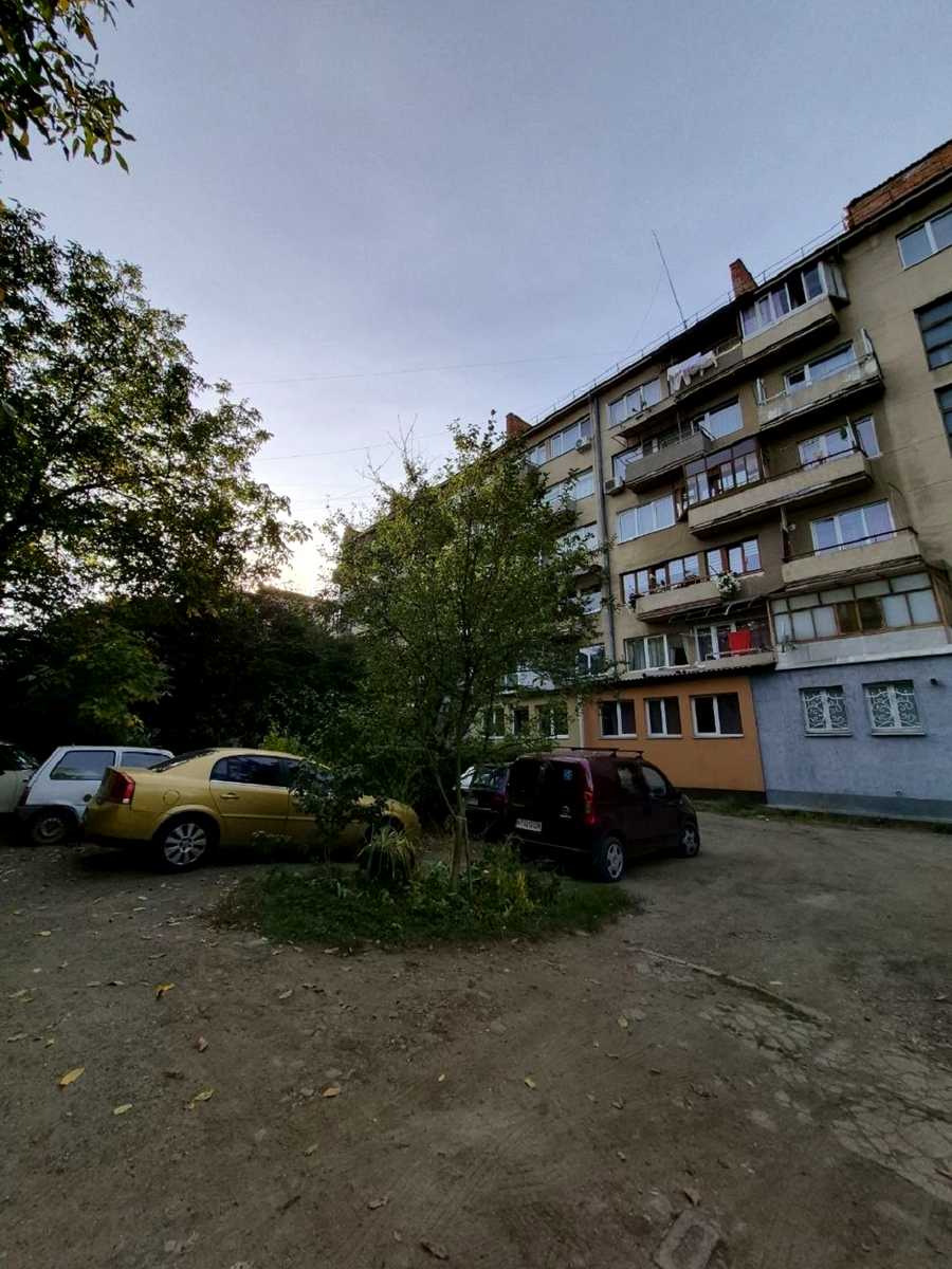 1880413008557449