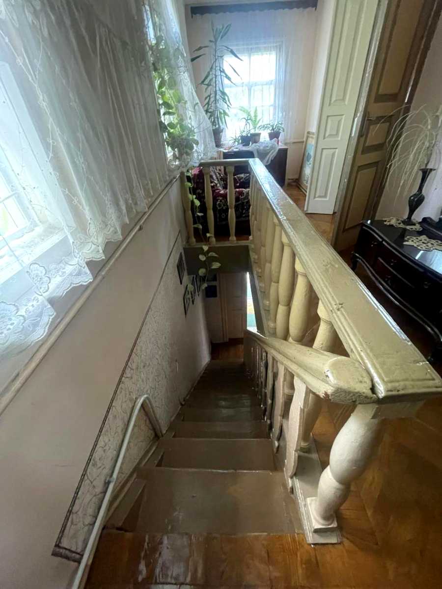1880416323268609