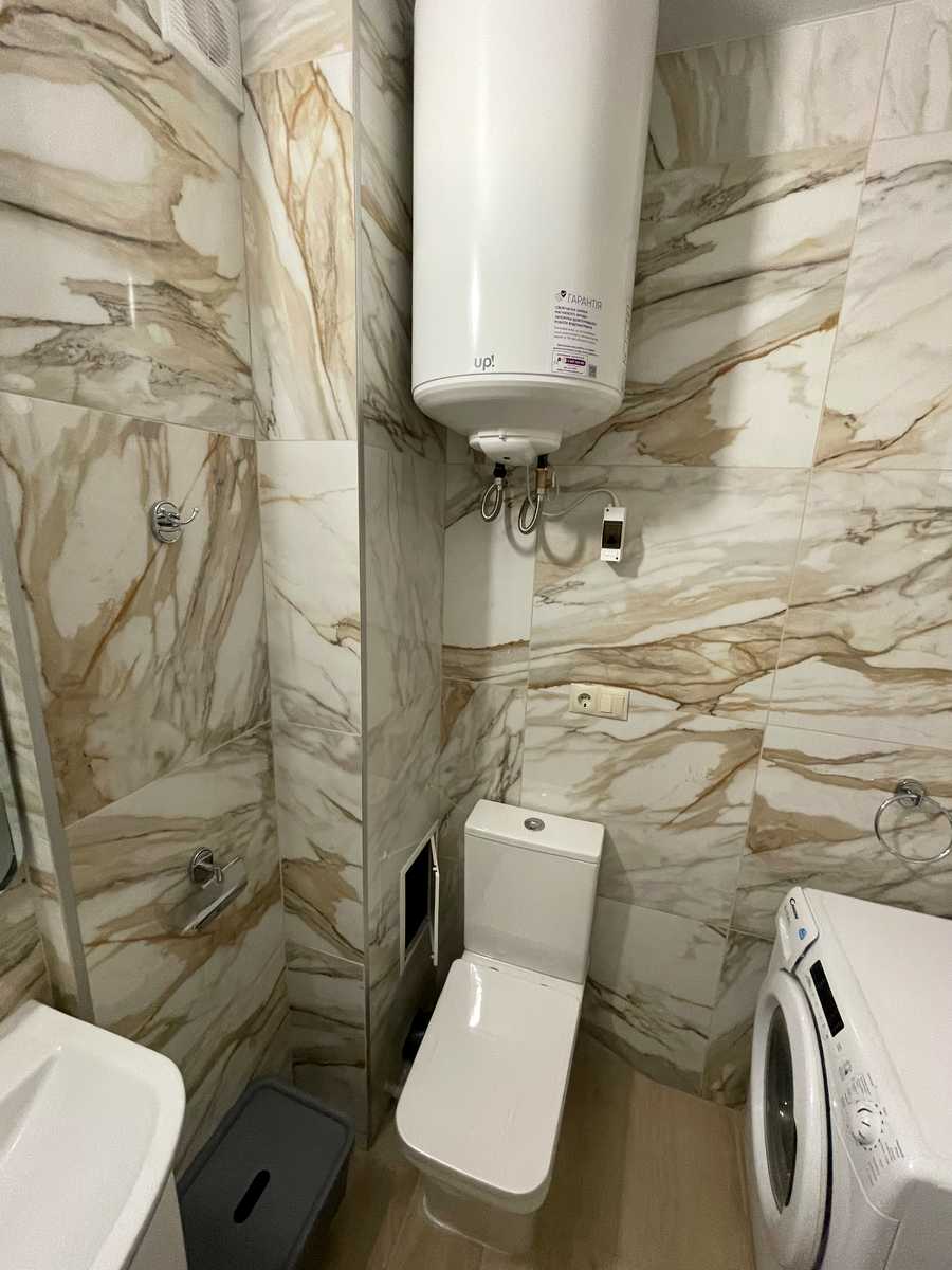 1880424557158396
