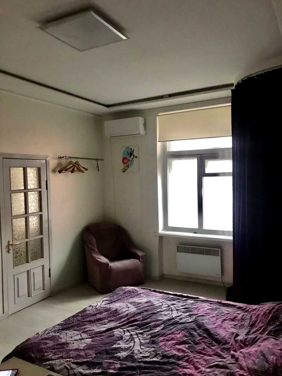 1880428999725885